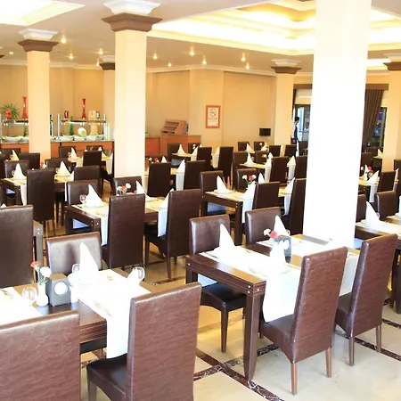 מלון Vista Hill 4*