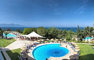 فندق Vista Hill 4*